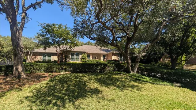 $550,000 | 5715 Trail Lake Drive, Arlington, TX 76016