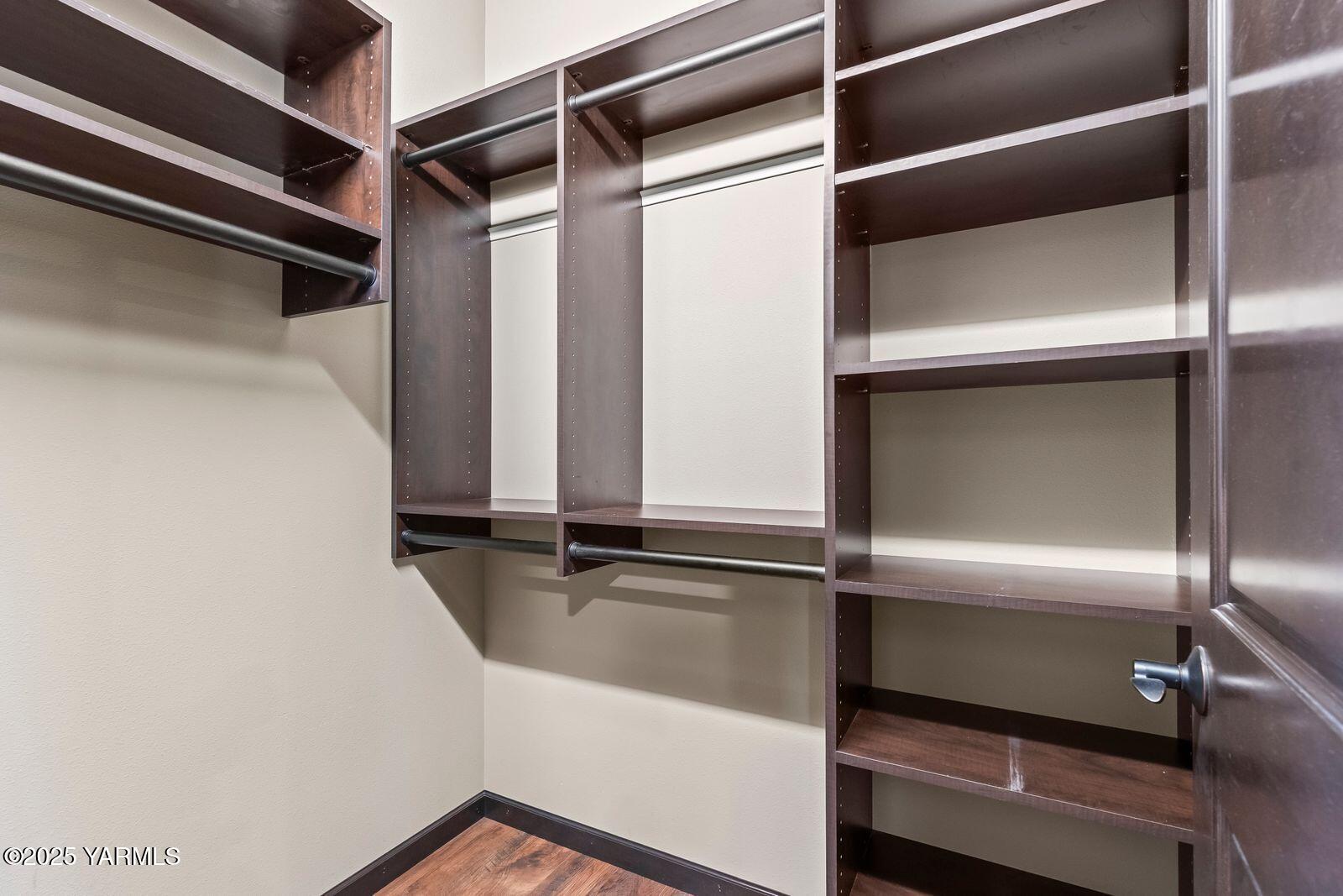 1209 Dazet Road Yakima, WA 98908 - Photo 23 of 63 a view of walk in closet