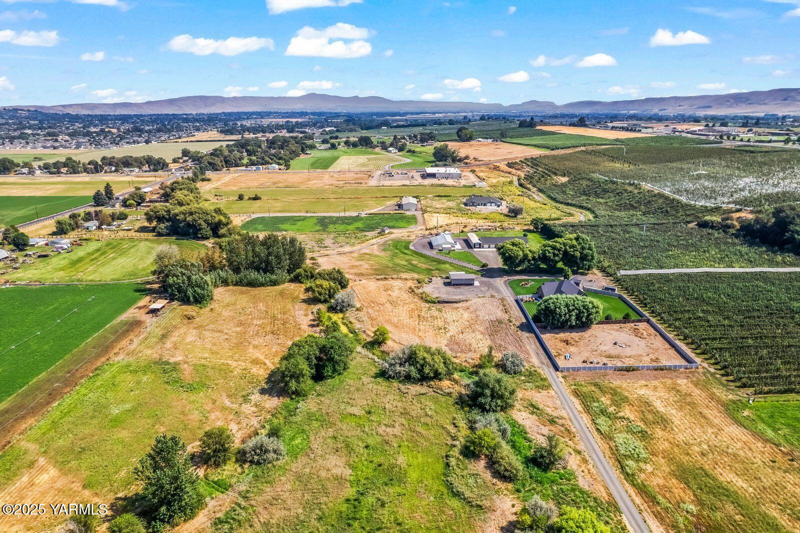 1209 Dazet Road Yakima, WA 98908 - Photo 50 of 63 a view of an ocean view