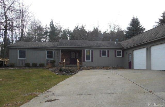 3565 Gregory Road Lake Orion, MI 48359 - Photo 1 of 39 DSCN3314.jpg