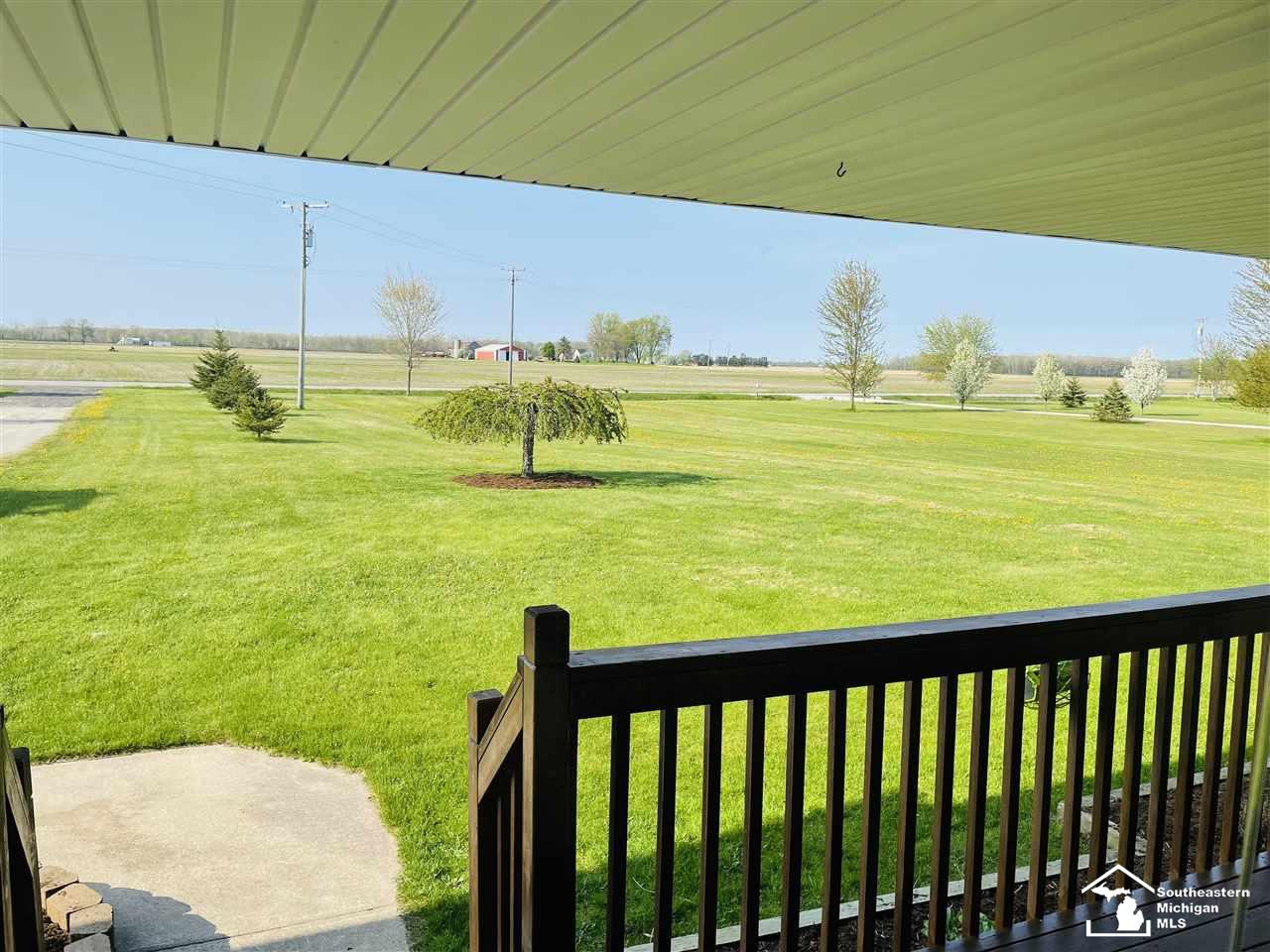 10535 Stewart Road Monroe, MI 48162 - Photo 2 of 24