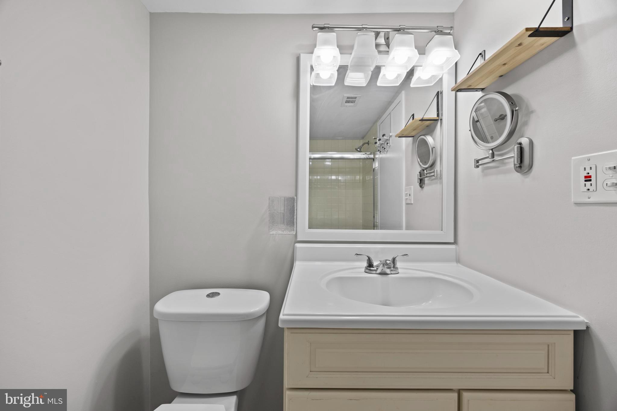 2216 Castle Rock Square, Unit 12C Reston, VA 20191 - Photo 16 of 27