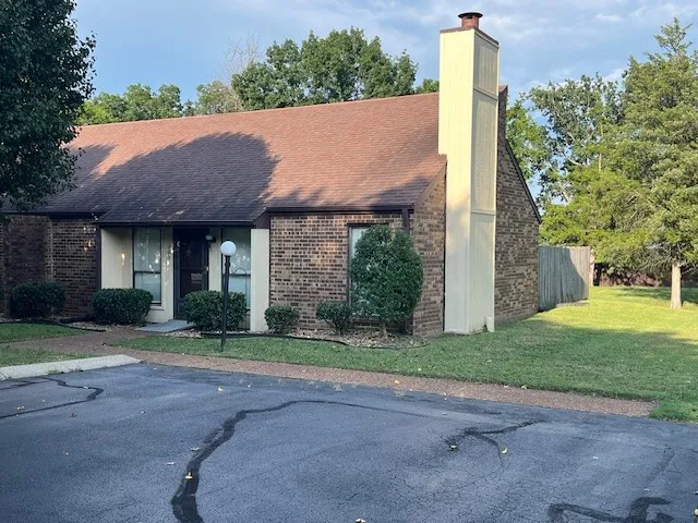$265,000 | 200 Castlewood Lane, Lebanon, TN 37087