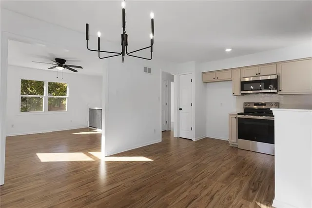 $260,000 | 2317 Northwest Kensington Court, Blue Springs, MO 64015