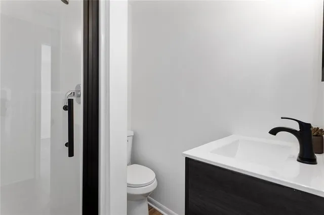 $260,000 | 2317 Northwest Kensington Court, Blue Springs, MO 64015