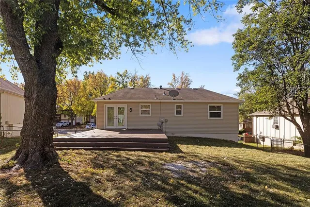 $260,000 | 2317 Northwest Kensington Court, Blue Springs, MO 64015