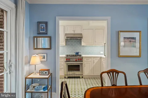 $1,025,000 | 2136 St James Street, Philadelphia, PA 19103