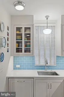 $1,025,000 | 2136 St James Street, Philadelphia, PA 19103