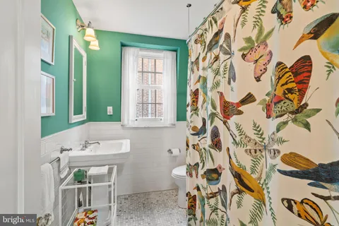 $1,025,000 | 2136 St James Street, Philadelphia, PA 19103