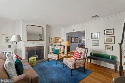 $1,025,000 | 2136 St James Street, Philadelphia, PA 19103