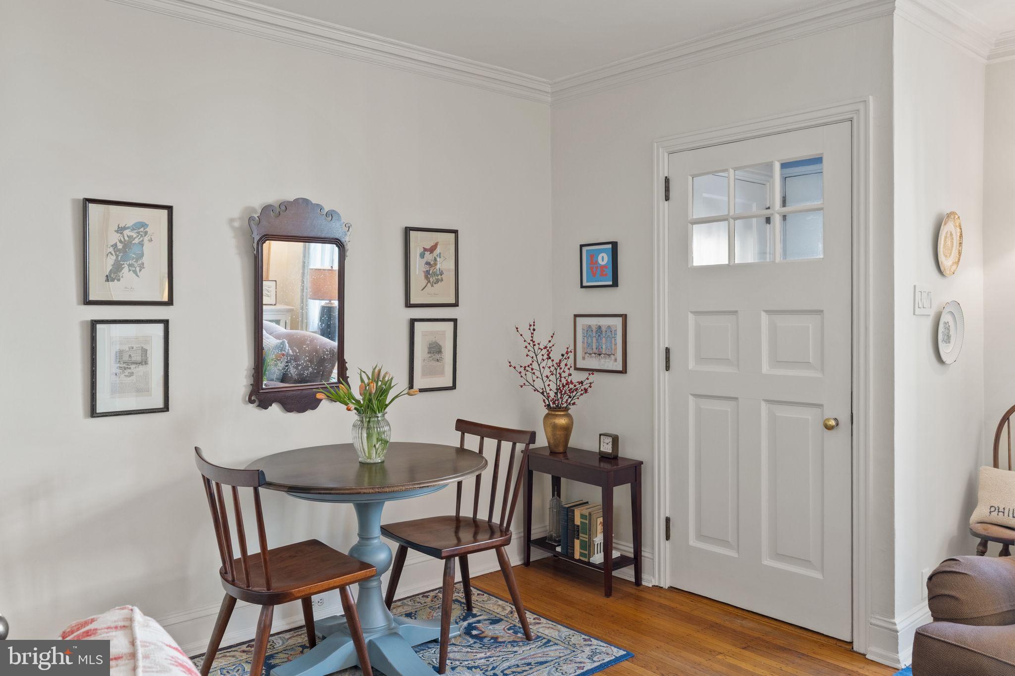 2136 St James Street Philadelphia, PA 19103 - Photo 10 of 56 Living Room