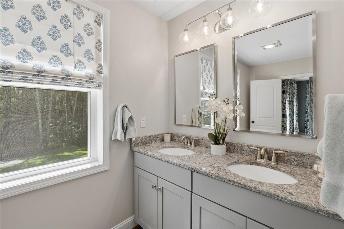 42 Laurel Hill Road Hollis, NH 03049 - Photo 31 of 53 Gallery Image 31
