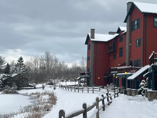 $409,000 | 25 Trailside Drive, Unit B9, Hunter, NY 12442