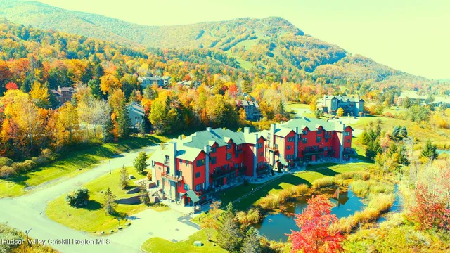 $409,000 | 25 Trailside Drive, Unit B9, Hunter, NY 12442