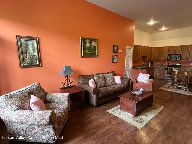 $409,000 | 25 Trailside Drive, Unit B9, Hunter, NY 12442