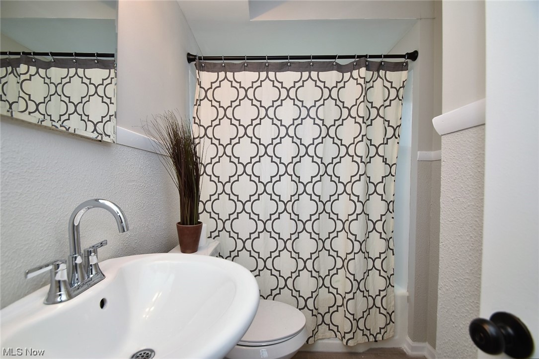 21307 Libby Road Maple Heights, OH 44137 - Photo 16 of 31 Updated Full Bath on 1st Floor