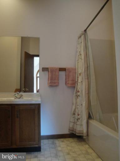 17003 Barn Ridge Drive Silver Spring, MD 20906 - Photo 22 of 30 Bath #3