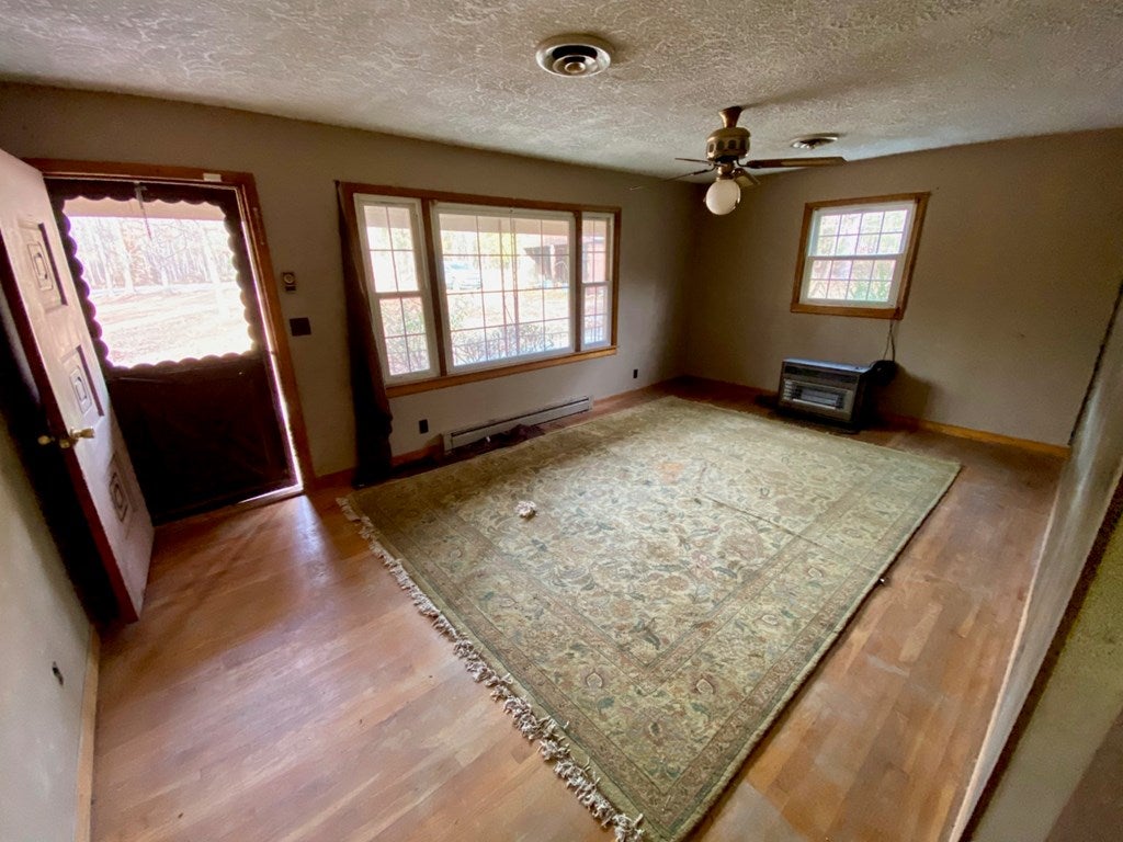 4008 Old Shore Road Blackstone, VA 23824 - Photo 2 of 28 Gallery Image 2