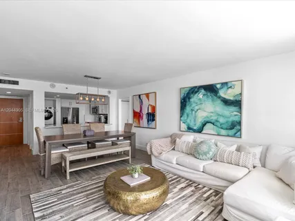 $1,695,000 | 400 South Pointe Drive, Unit 1102, Miami Beach, FL 33139