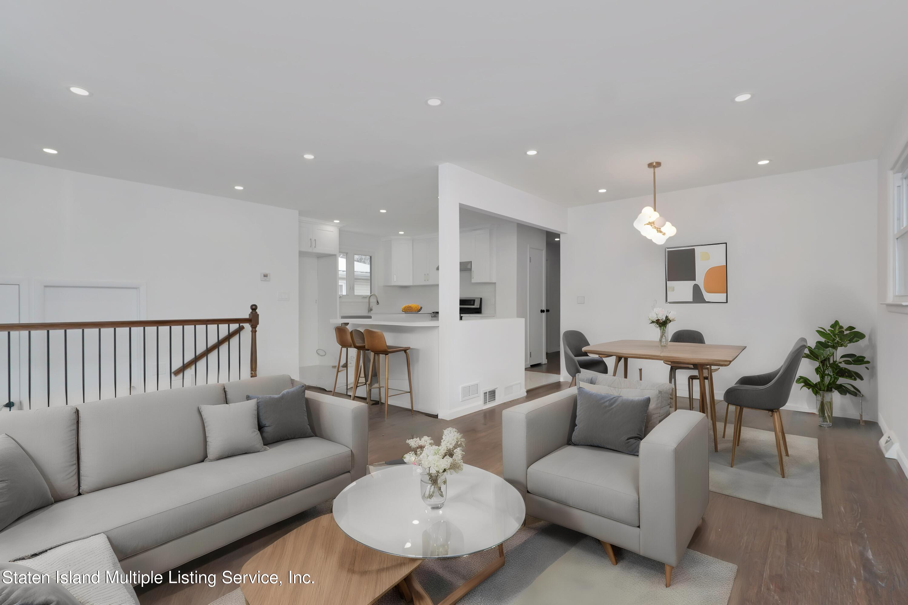 416 Watchogue Road Staten Island, NY 10314 - Photo 8 of 37 Photo Feb 14 2024, 9 48 56 AM