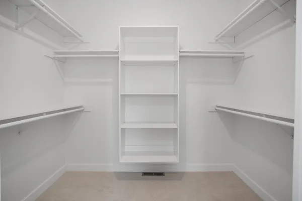 $624,900 | 3379 Glendale Avenue, Green Bay, WI 54313