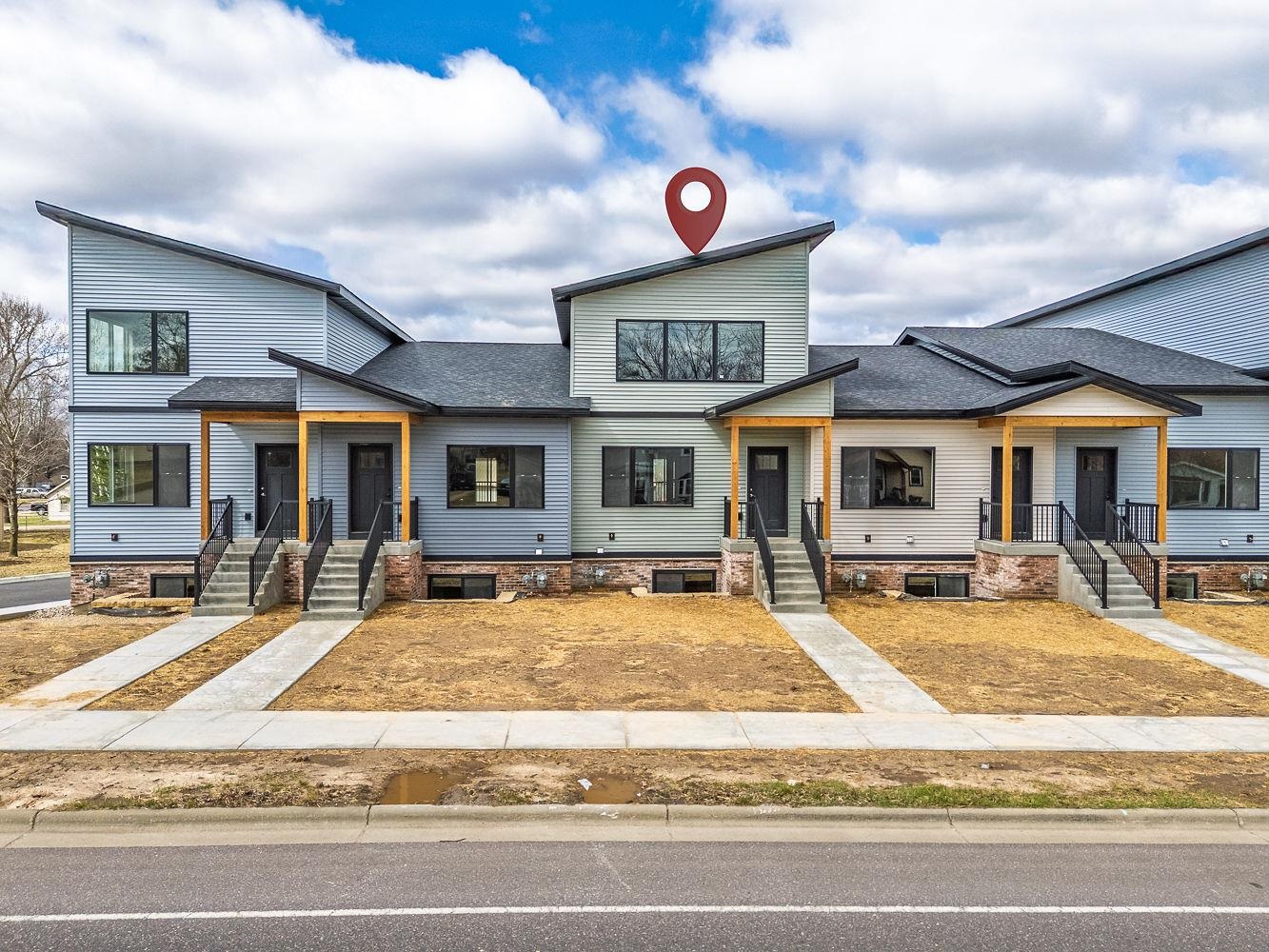 226 South Dewey Reedsburg, WI 53959 - Photo 3 of 46