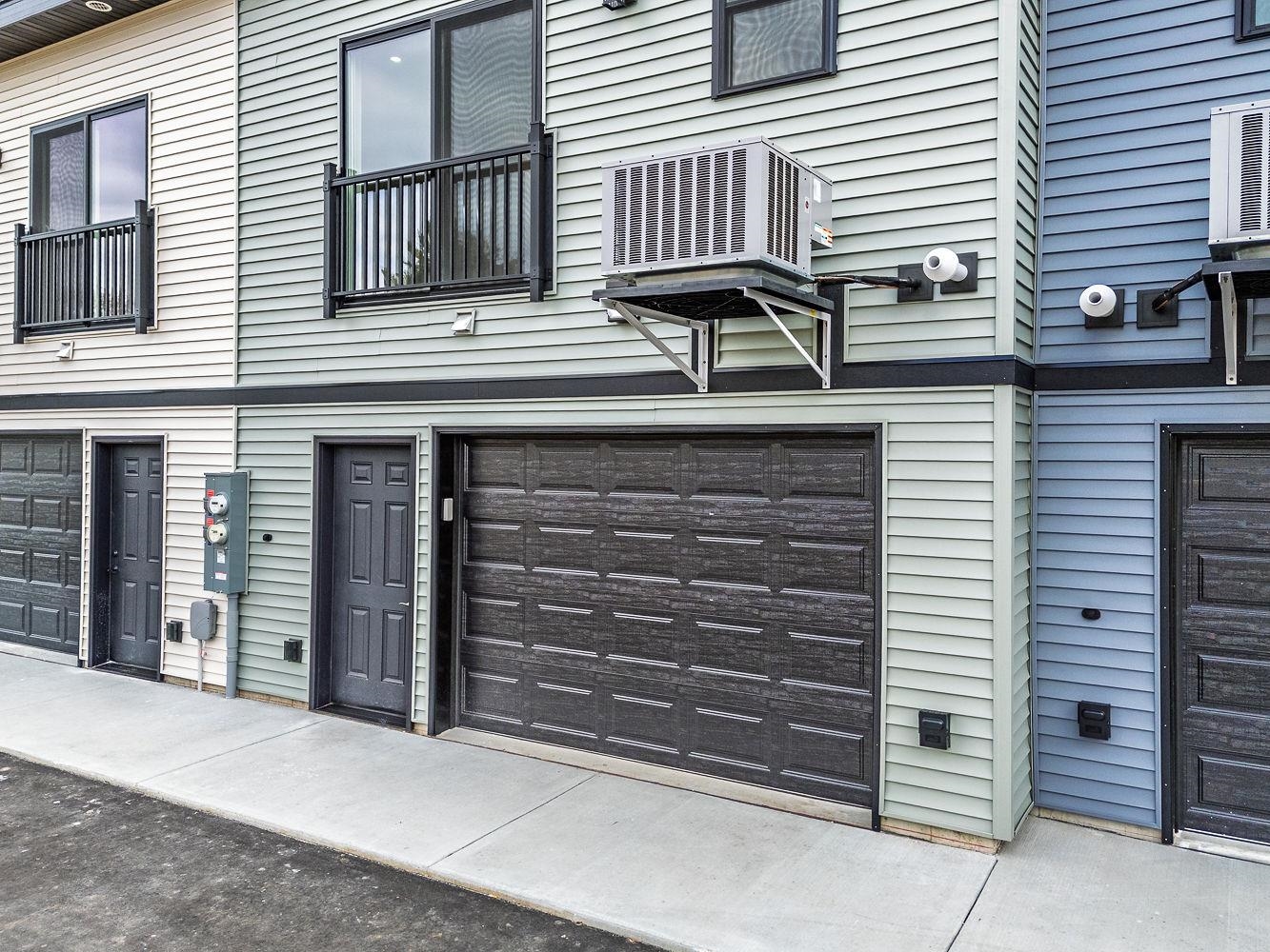 226 South Dewey Reedsburg, WI 53959 - Photo 4 of 46