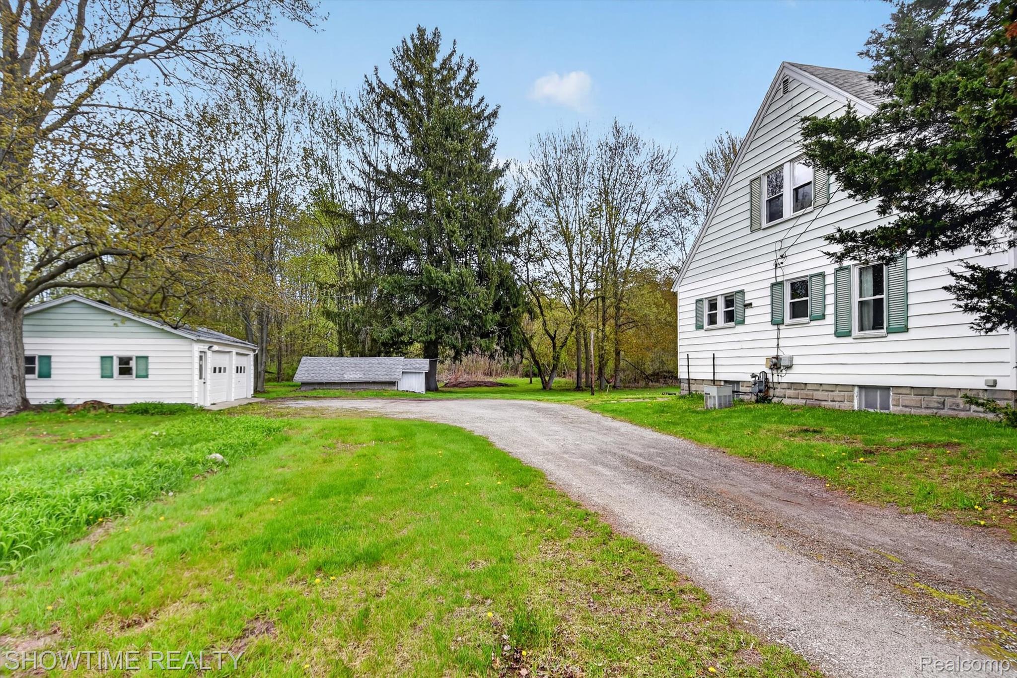 2970 Range Road Port Huron, MI 48060 - Photo 30 of 31 2970 Range Road 5.jpg