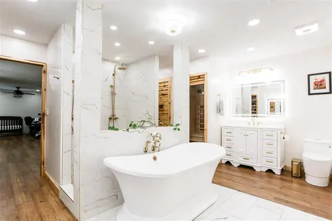 $439,000 | 273 White Oak Drive, Lake Charles, LA 70611