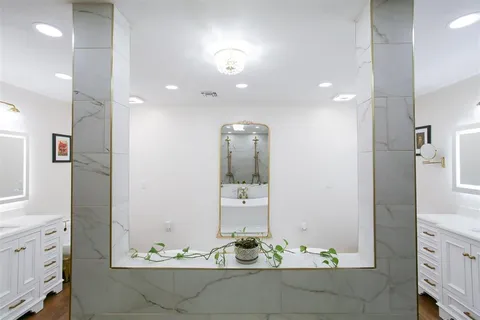 $439,000 | 273 White Oak Drive, Lake Charles, LA 70611