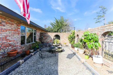 $439,000 | 273 White Oak Drive, Lake Charles, LA 70611