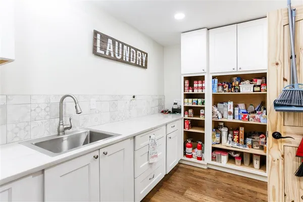 $439,000 | 273 White Oak Drive, Lake Charles, LA 70611