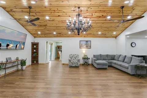 $439,000 | 273 White Oak Drive, Lake Charles, LA 70611