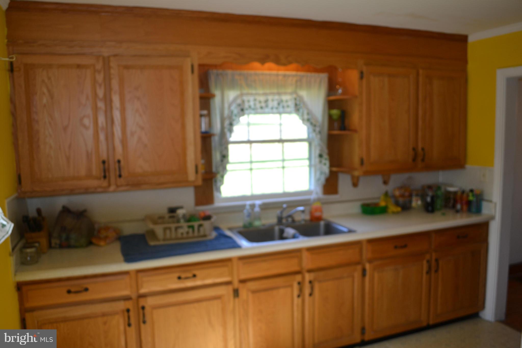 1049 Security Road Hagerstown, MD 21742 - Photo 8 of 17 Kitchen