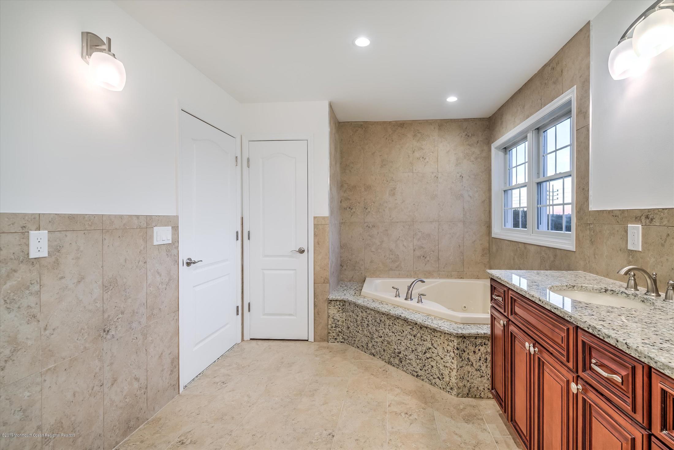 185 Monmouth Road Freehold, NJ 07728 - Photo 23 of 30 22-MASTER BATHROOM