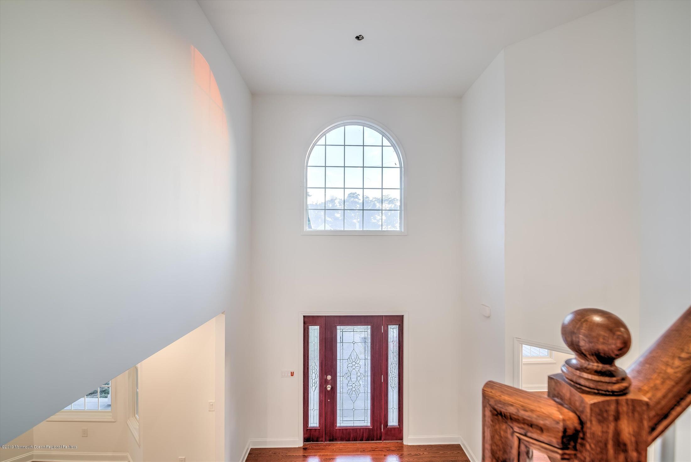 185 Monmouth Road Freehold, NJ 07728 - Photo 5 of 30 04-FOYER