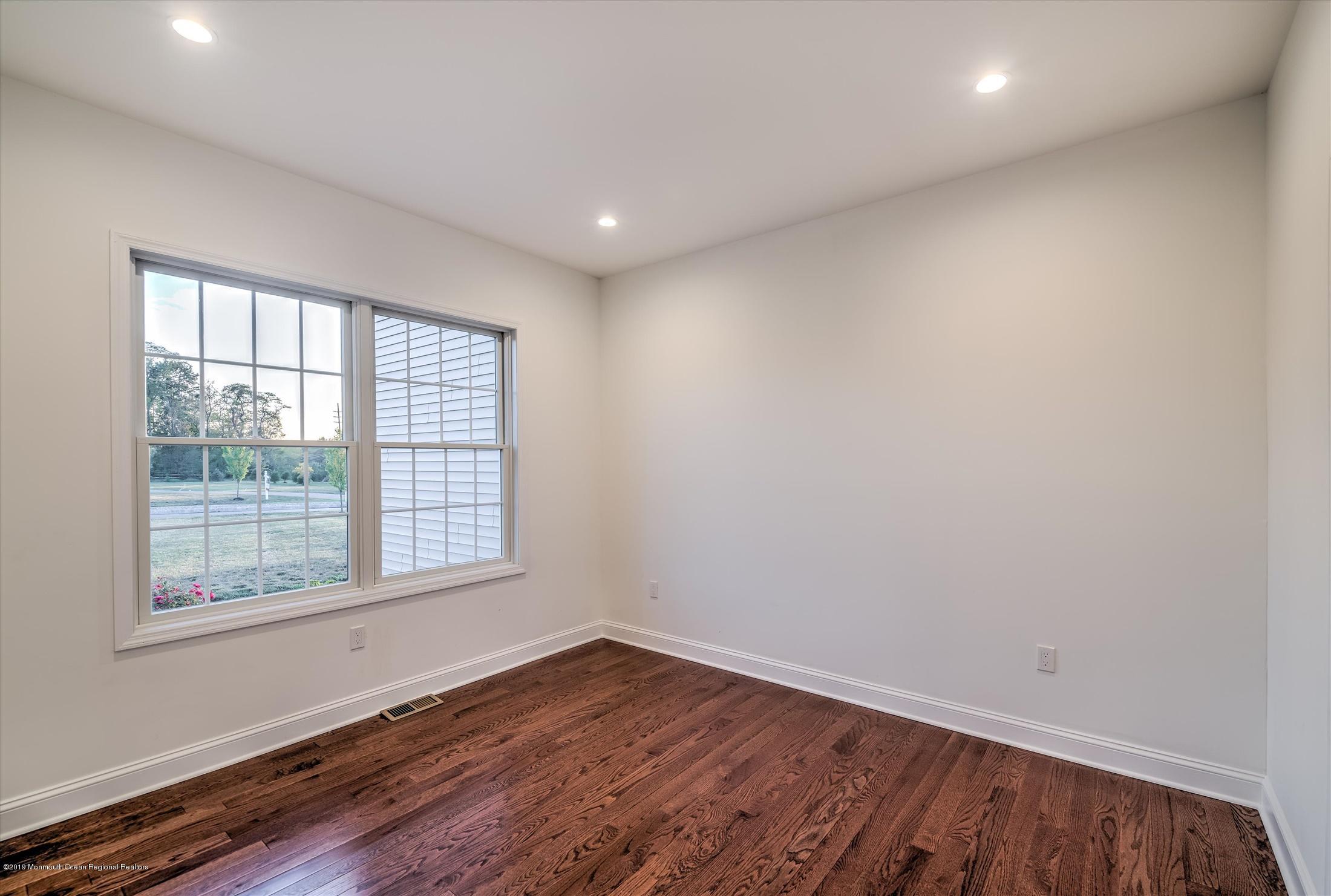 185 Monmouth Road Freehold, NJ 07728 - Photo 6 of 30 05-SITTING ROOM