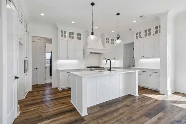 $490,000 | 7184 Rue Lierre Street, Zachary, LA 70791
