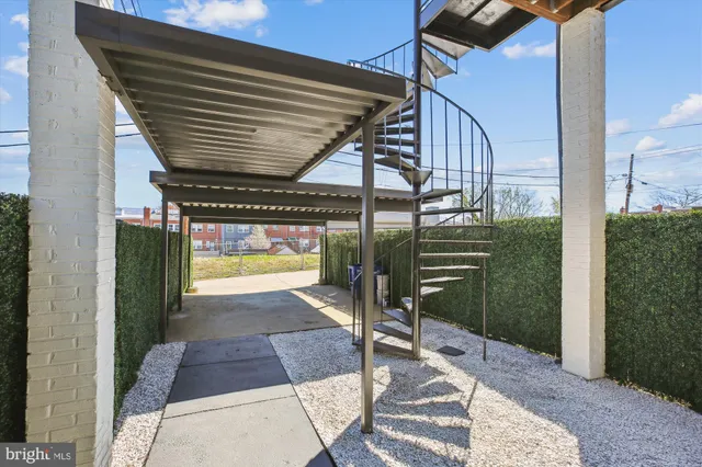 $1,229,100 | 329 15th Street Northeast, Washington, DC 20002