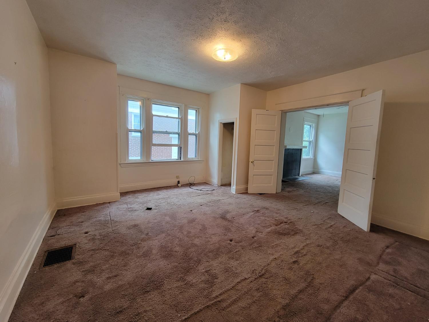 6632 Roe Street Cincinnati, OH 45227 - Photo 5 of 7 Gallery Image 5