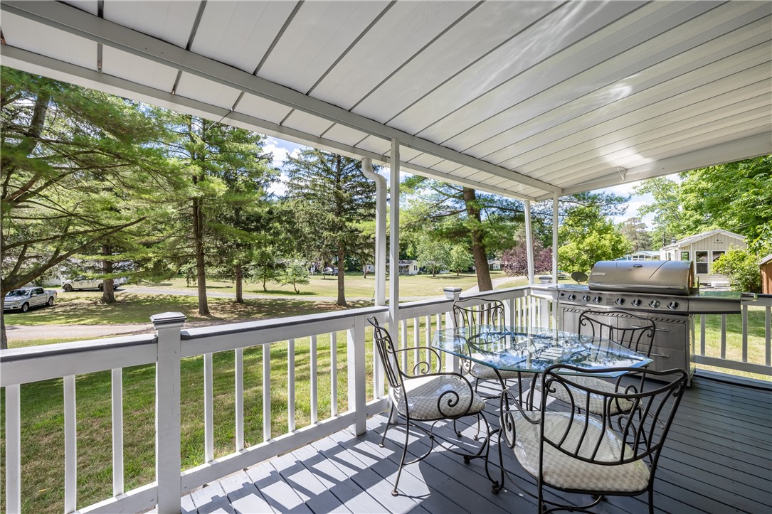 6351 North Vine Valley Road, Unit 11 Middlesex, NY 14507 - Photo 19 of 50 ENTERTAINMENT SIZED COVERED PORCH!