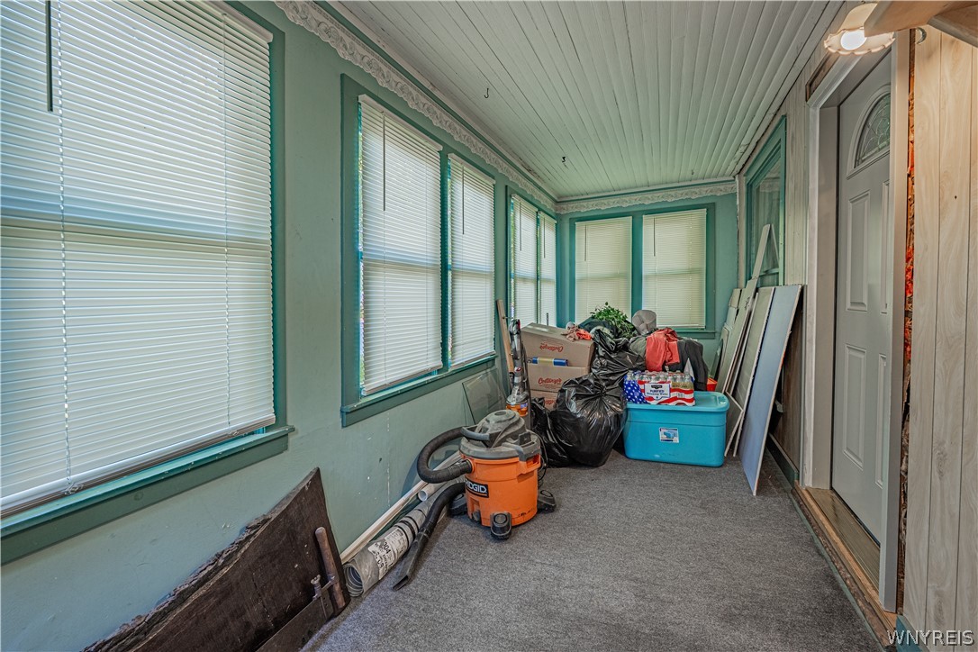 1721 Quaker Road Somerset, NY 14012 - Photo 6 of 46 Front covered porch