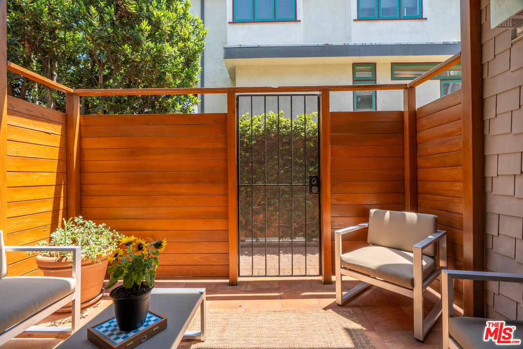 2411 4th Street, Unit 2 Santa Monica, CA 90405 - Photo 27 of 47