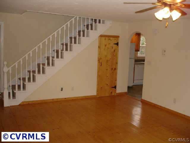 1586 Plank Road Farmville, VA 23901 - Photo 3 of 10 a view of a hallway with staircase