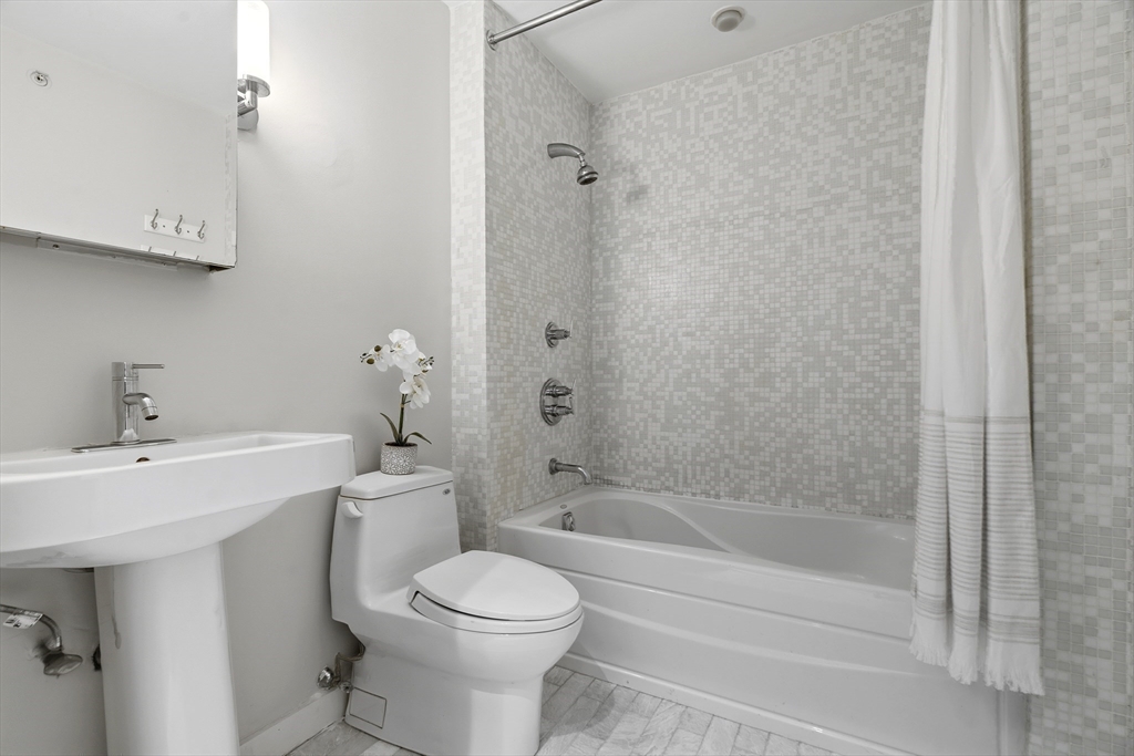 43-45 Winter Street, Unit 2 Boston, MA 02108 - Photo 24 of 33
