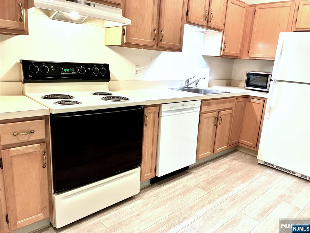 6303 Richmond Road West Milford, NJ 07480 - Photo 13 of 21