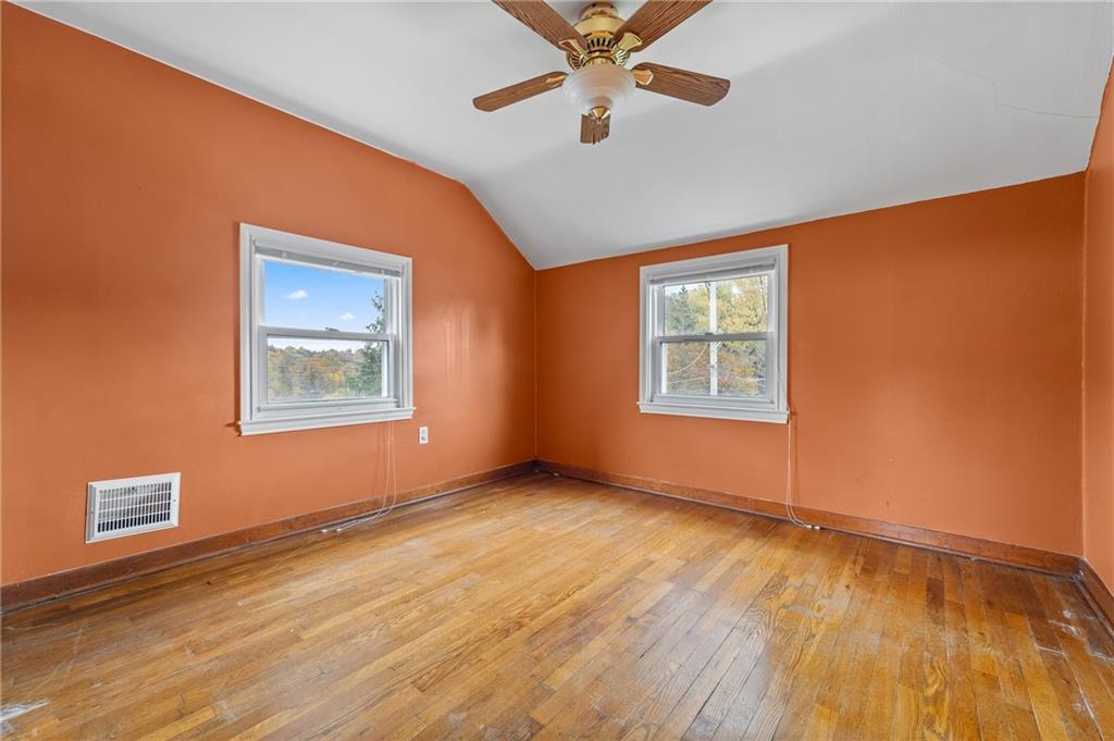 715 Hamil Road Verona, PA 15147 - Photo 18 of 34 Gallery Image 18