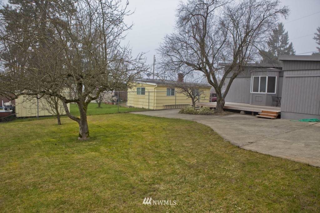 2201 Northeast 6th Place Renton, WA 98056 - Photo 11 of 14 Gallery Image 11
