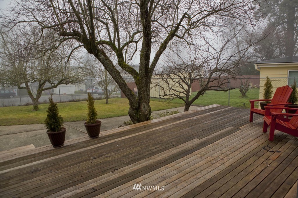 2201 Northeast 6th Place Renton, WA 98056 - Photo 14 of 14 Gallery Image 14