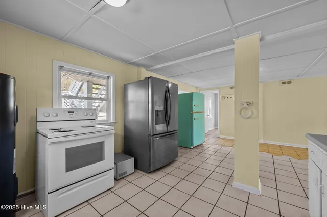 $785,000 | 1027 South Shore Drive, Surf City, NC 28445